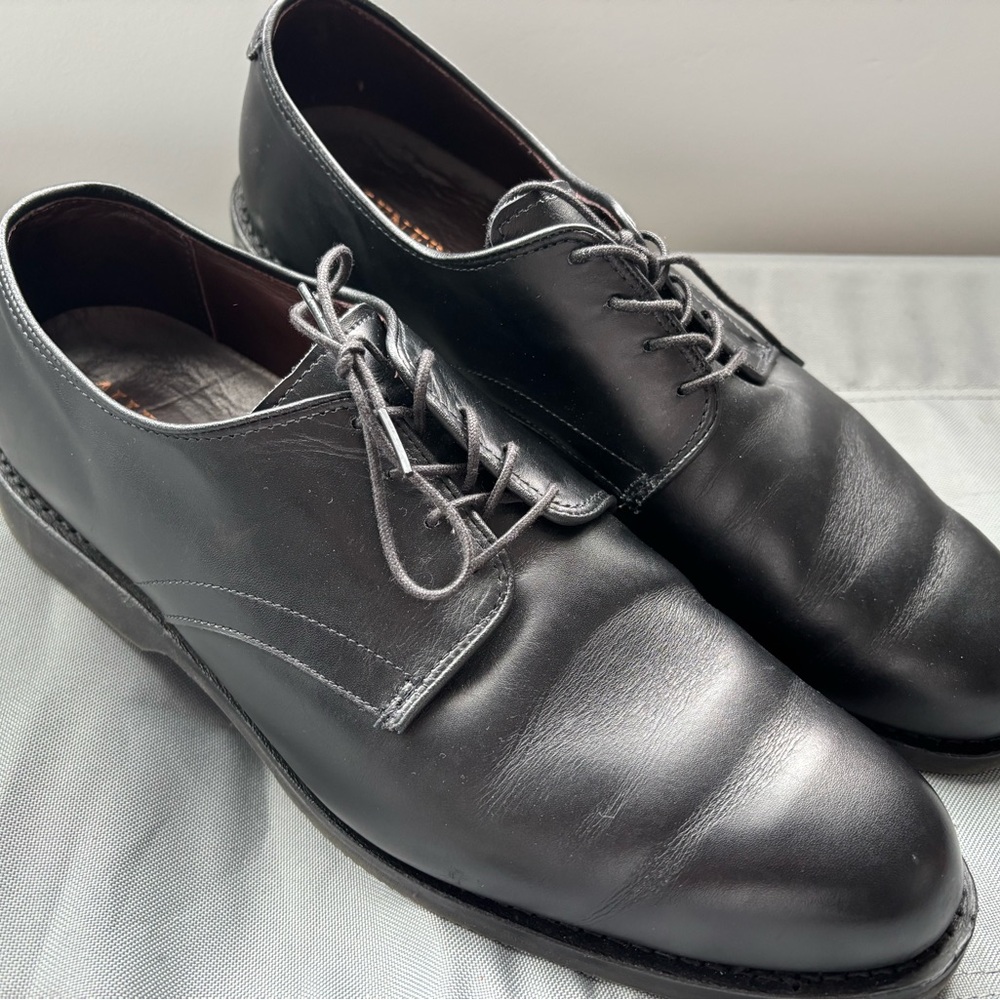 Classic Black Men's Dress Shoes